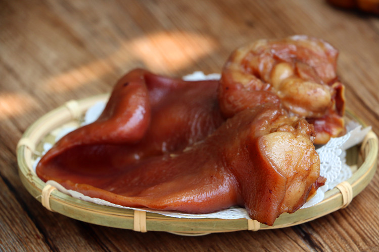 Braised pig ears 500g farm fresh pork