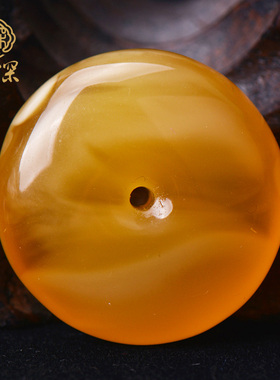 俄料挂件满蜜鸡油黄文玩天然琥珀