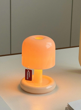 LED发光蘑菇小台灯装饰摆件客厅卧室床头灯创意奇趣夜灯桌面摆件