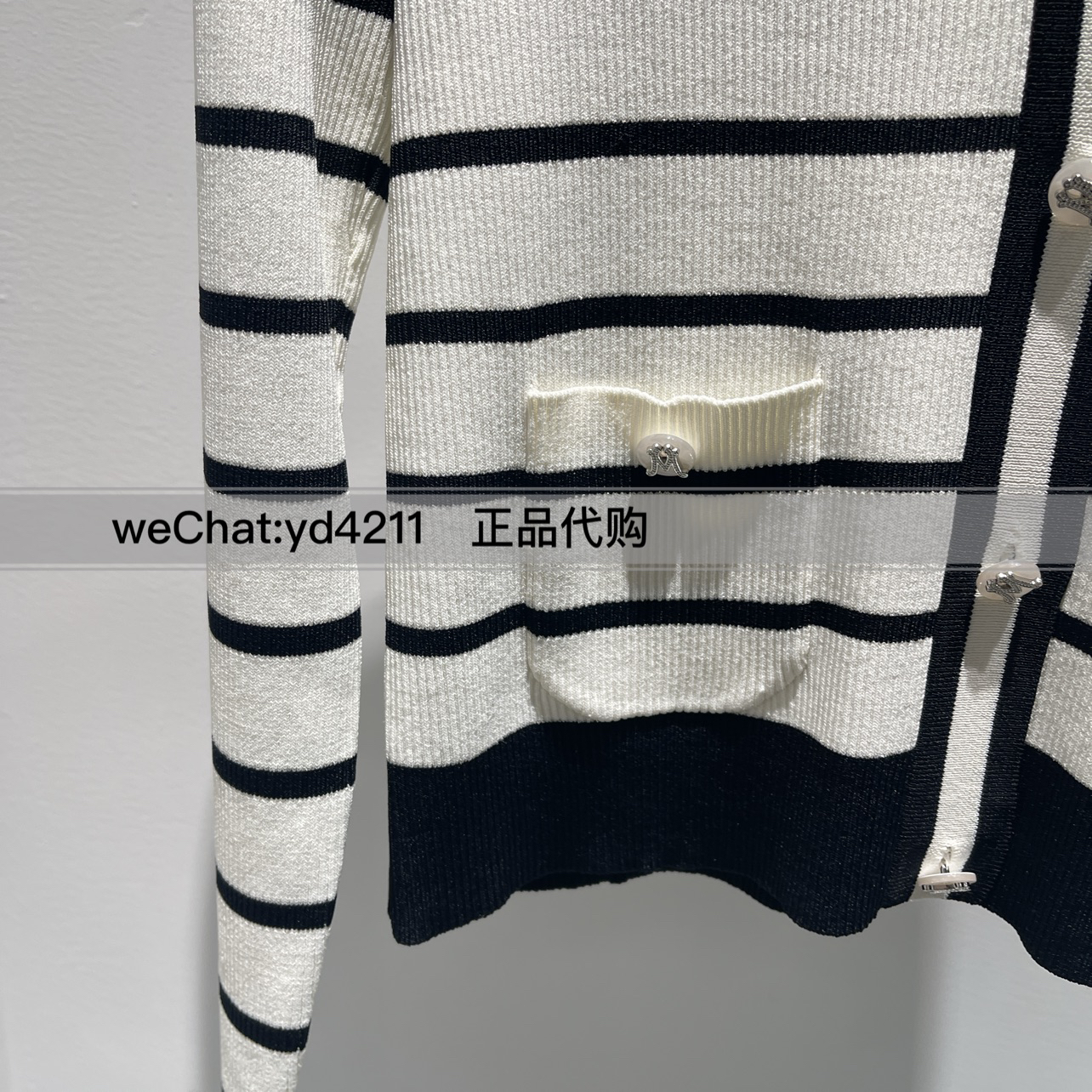 ME FOREVER/真我永恒黑白撞色条纹v领单针织开衫2413B64166吊899 - 图2