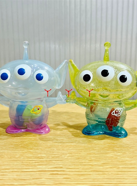 名创优品三眼仔百变潮酷盲盒摆件