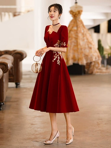 Бордовое вечернее платье, подходит для подростков