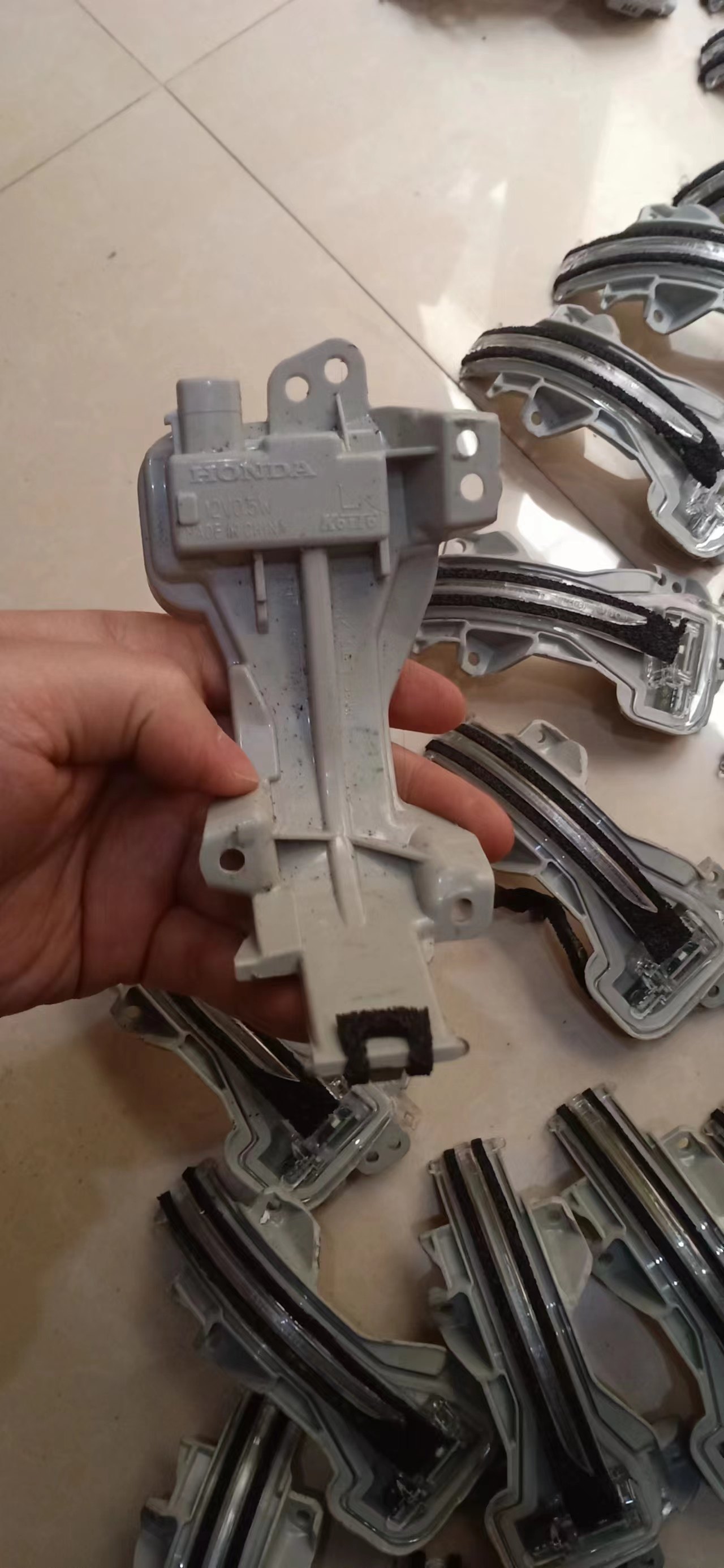 冠道URVNP1NS1杰德HRV缤智XRV致在皓影CRV 原厂倒车镜LED转向灯带,淘宝优惠券,粉丝福利购,淘宝优惠卷