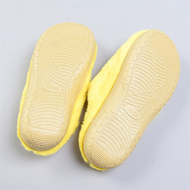 524 ສະບັບພາສາເກົາຫຼີກາຕູນ plush slippers ຝ້າຍສໍາລັບແມ່ຍິງ 80244 ດູໃບໄມ້ລົ່ນແລະລະດູຫນາວໄວລຸ້ນອົບອຸ່ນແລະສະດວກສະບາຍ soft-soled ເຮືອນ slippers
