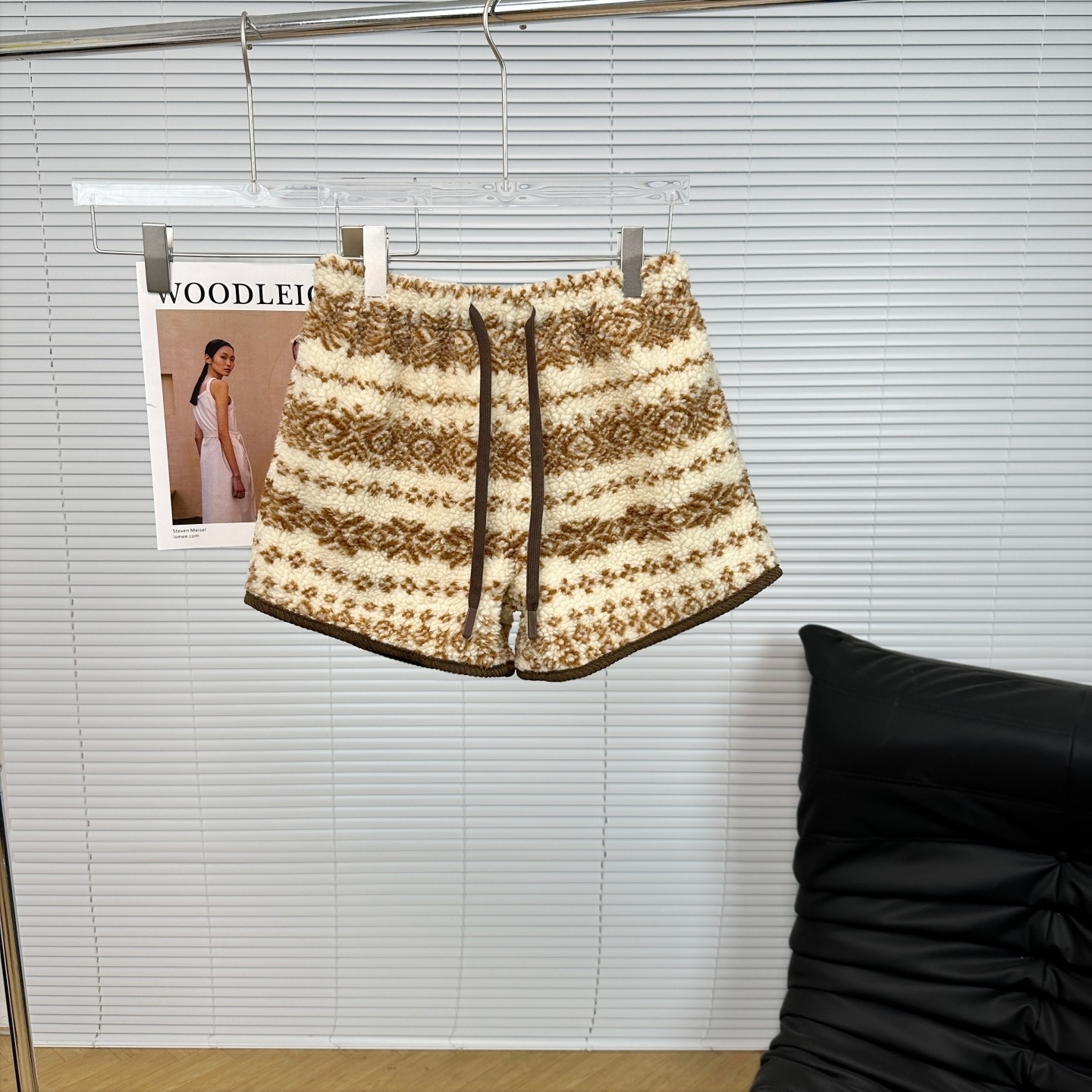 费尔岛秋冬加厚羊羔毛高腰松紧抽绳A字保暖阔腿焦糖色休闲短裤女,淘宝优惠券,粉丝福利购,淘宝优惠卷