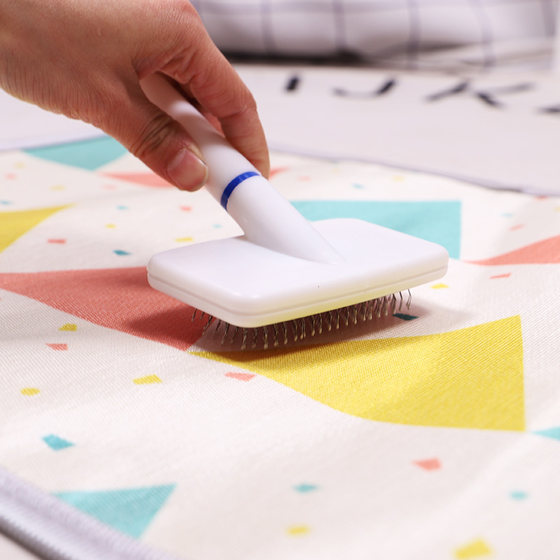 Bite-resistant sleeping mat for dogs and cats