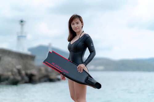 HUAYU CARBON华域自由潜水脚蹼 纯碳纤维长脚蹼 渔猎脚蹼 - 图1