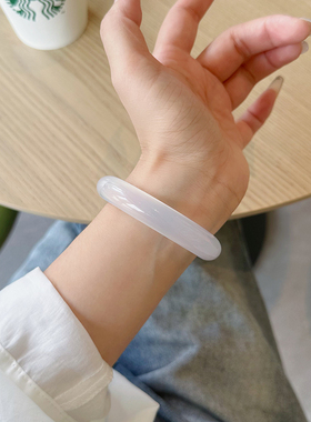 白月光天然高冰玉髓玛瑙手镯