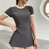 Спортивный купальник, изысканный стиль, по фигуре