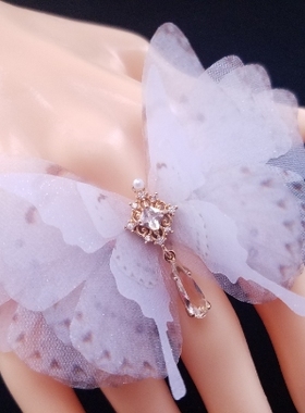 原创薄纱白色蝴蝶开口戒指森系仙气古风夸张个性指环拍照表演演出