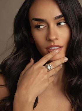 SOLDEVERANO蕃秀雏菊灵动花瓣锆石戒指轻奢高级时尚设计配饰礼物