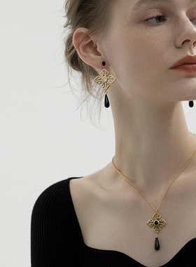 SOLDEVERANO蕃秀金色高级项链