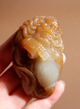 新疆且末老坑红糖钟馗纳福把件