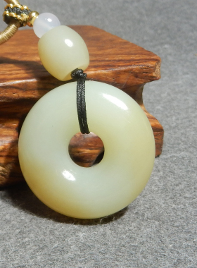 火爆方言和田玉佩戴级新疆且末料高脂高糯浅黄口飘糖平安扣吊坠X3