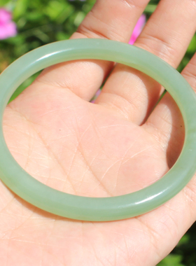 方言和田玉俄碧玉粉青带猫眼手镯