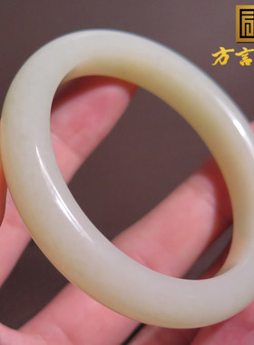 亏本甩方言特色和田玉精品新疆且末料浅黄口内径52mm正装手镯X5