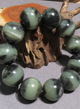 亏麻了方言精品特惠新疆和田玉枣叶青底一线天青花籽料20mm手链w1