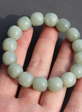 精品方言和田玉珍藏级俄料细腻油糯白玉翠青色13mm直切珠手串A8