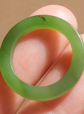 方言和田玉俄罗斯老料高脂高糯红皮果绿碧玉卡17mm贵妇戒指扳指s2