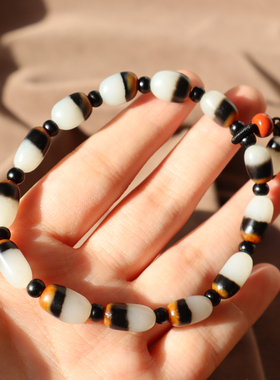 俄罗斯黄沁皮俄籽料8mm米珠手串