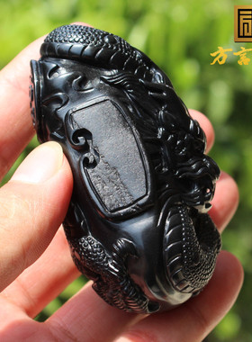 和田玉籽料把件墨玉籽料方言