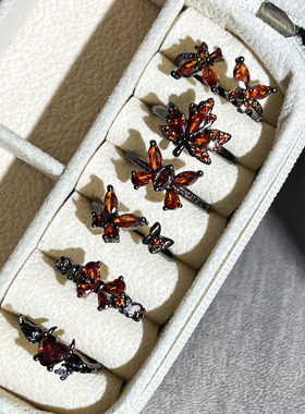 暗黑蝶焰石榴红钻哥特风潮酷蝴蝶开口戒指中性风时尚朋克个性指环