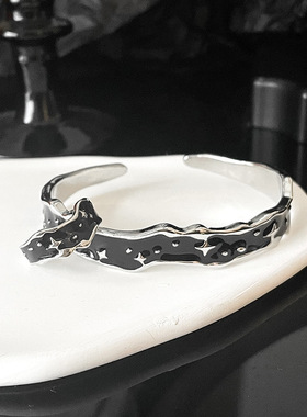 暗黑中性复古高级感星芒戒指潮酷开口可调节情侣轻奢手镯个性手环