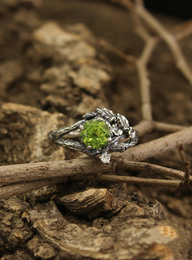 橡树叶小树枝橄榄石订婚纯银戒指