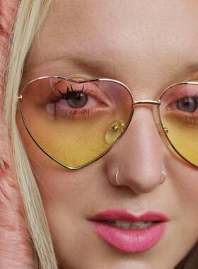 英国古着70年代心形镜架太阳镜