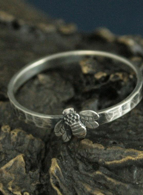 中性纯银复古小蜜蜂锤打纹理戒指