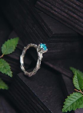 纯银天然圆形切割瑞士托帕石戒指