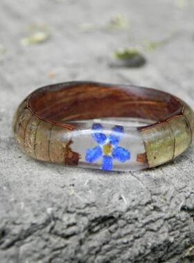 女士树脂木制蓝色勿忘我花朵戒指