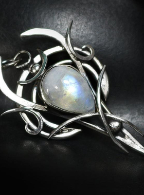 纯银绕丝项链彩虹月光石宝石镶嵌