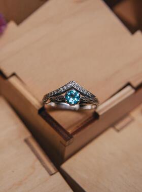 纯银天然瑞士蓝托帕石宝石戒指