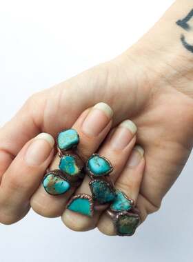 原石真正绿松石堆叠捶打铜环戒指