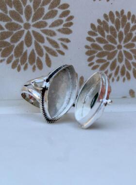 手作绿玛瑙镶纯银镀层翻盖戒指