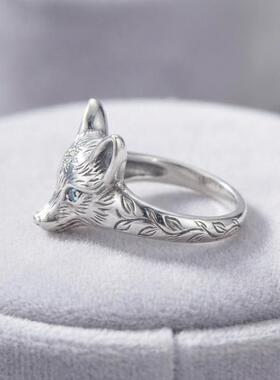 立方氧化锆眼睛宝石点缀纯银戒指