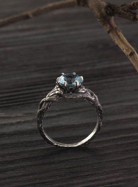 树枝天然蓝色宝石镶嵌订婚戒指