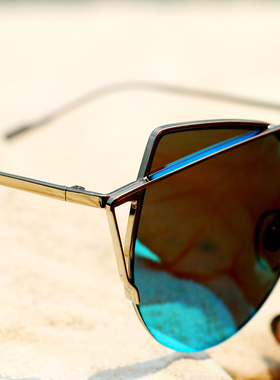 海外代购猫眼蝴蝶镜面天蓝太阳镜