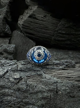 纯银复古蓝色虎眼石戒指蓝锆石