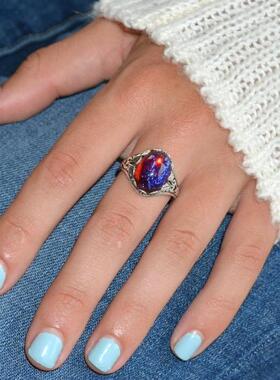 红色玻璃蛋白石火欧泊石承诺戒指