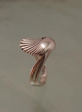 可爱动物加州鹦鹉羽毛翅膀戒指