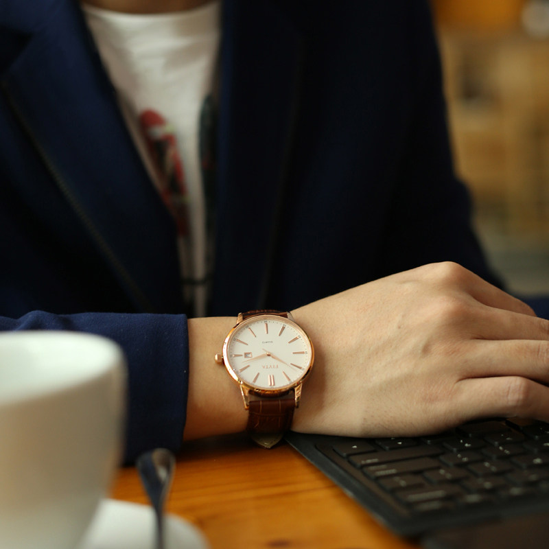 飞亚达经典系列情侣对表手表男女时尚石英表简约正品真皮手表