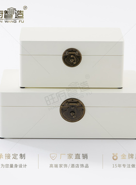 轻奢新中式风样板房间卧室装饰品