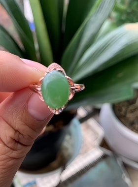 碧玉戒指女款925银镶嵌