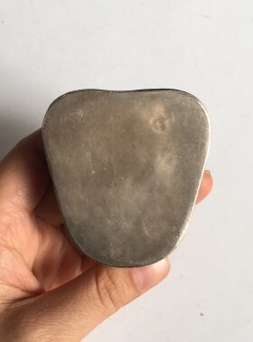 80年代白铜镀银镶嵌青花手绘首饰盒1个库存旧藏文玩艺术收藏