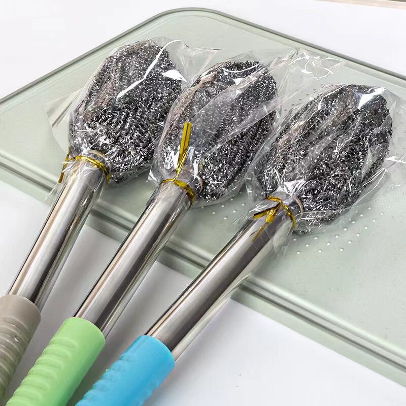 Toilet wire brush with long pole angle for cleaning without hurting your hands or losing wires. Toilet toilet with customized logo.