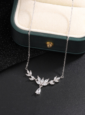 帝丰s999纯银樱花项链女ins花枝月桂锁骨链新款闪钻花朵颈链