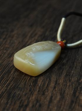 天然和田玉且末糖白关公吊坠挂坠