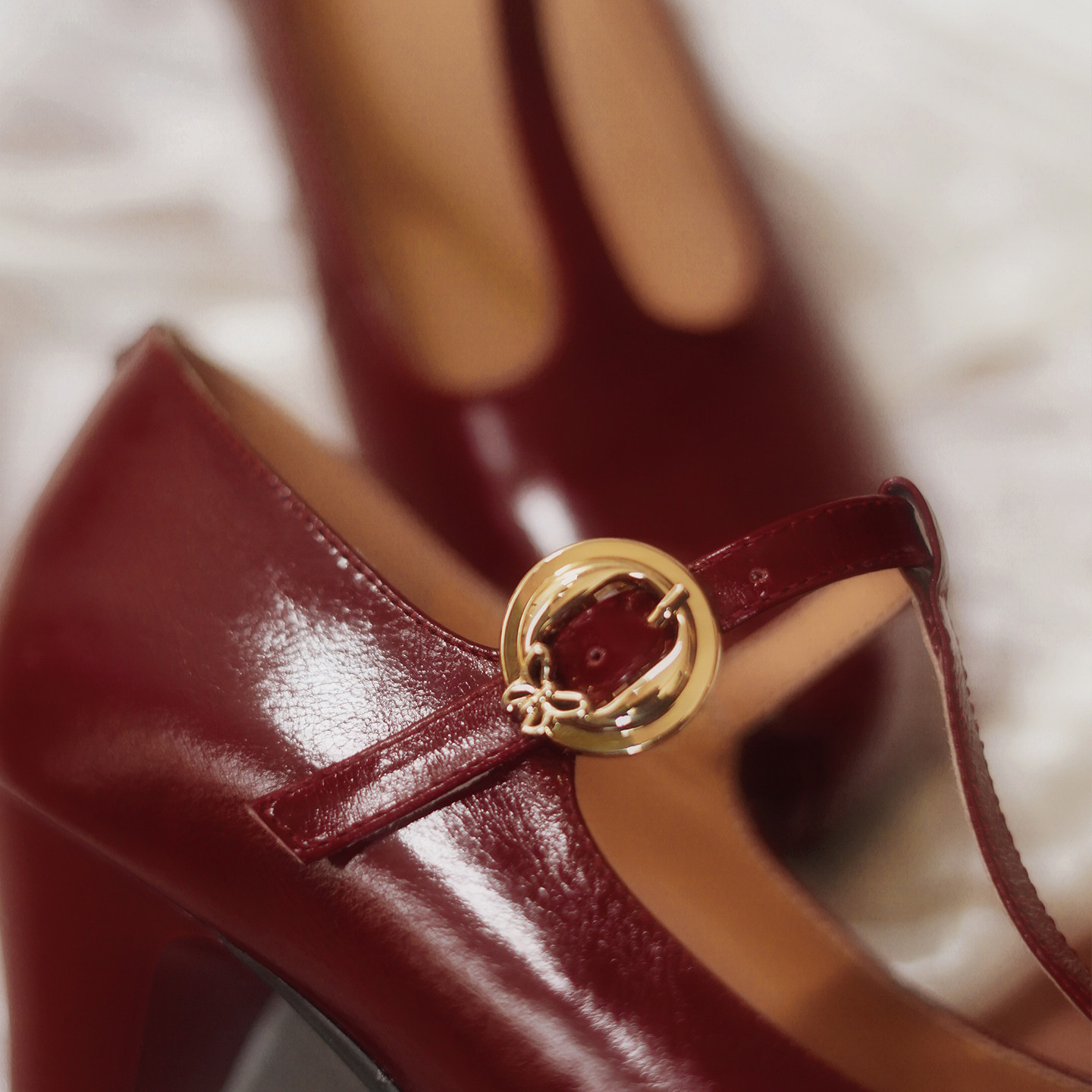 奈里法式优雅摩登口红高级牛皮质感中古40红色高跟鞋一字带玛丽珍,淘宝优惠券,粉丝福利购,淘宝优惠卷